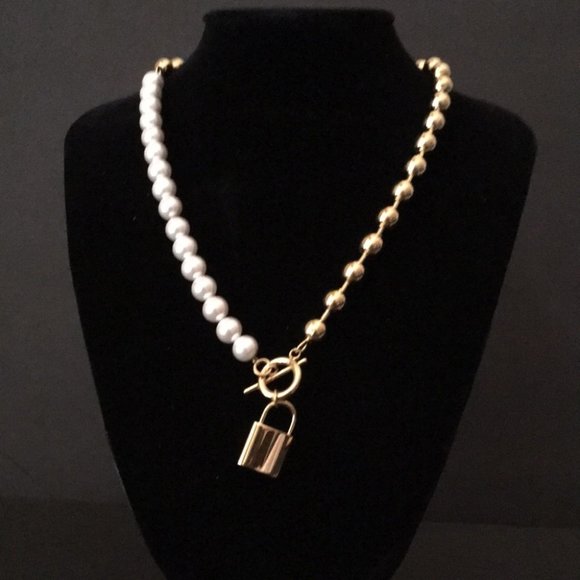 Other - Pearls & Stainless Steel Necklace